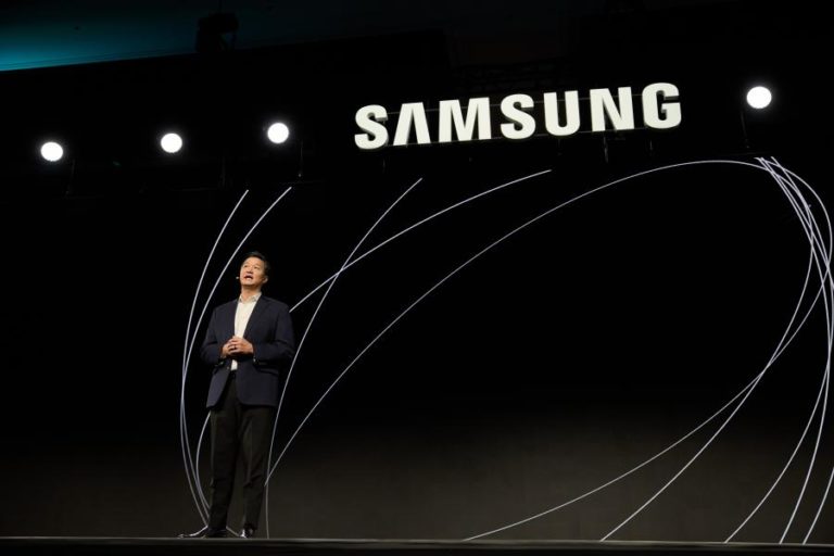 Lucro da Samsung mais do que duplica em 2024