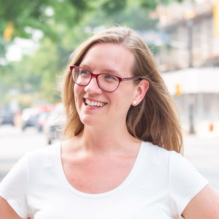 Política: Chrystia Freeland e Karina Gould oficialmente na corrida à liderança Liberal