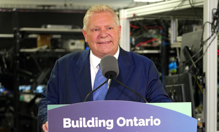 Política: Premier de Ontário vai convocar eleições antecipadas a 29 de janeiro