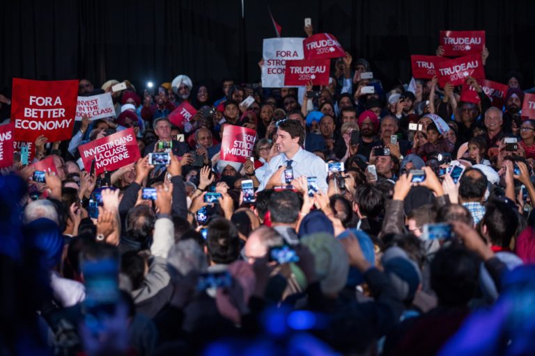 Política: Corrida à liderança liberal com candidaturas fechadas