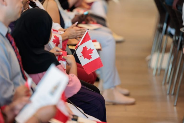 Política: Demissão de Trudeau pode atrasar política de imigração