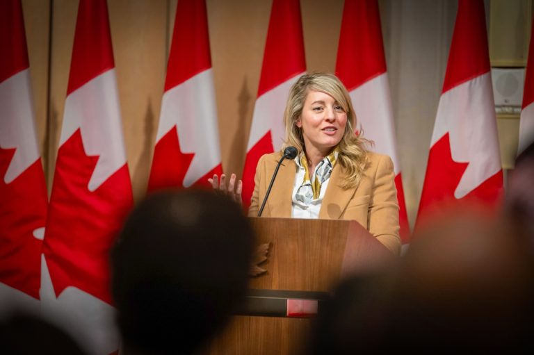 Comércio: Joly tenta evitar tarifas em visita a Washington