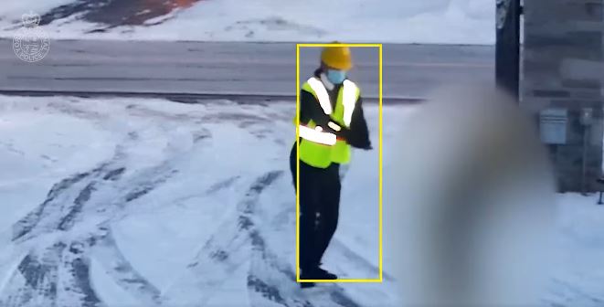 Polícia: Mulher alvejada em plena luz do dia à porta de casa em Markham