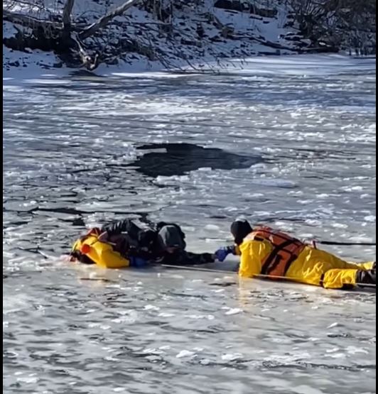 Polícia: Resgatado adolescente que caiu em rio gelado de Smiths Falls