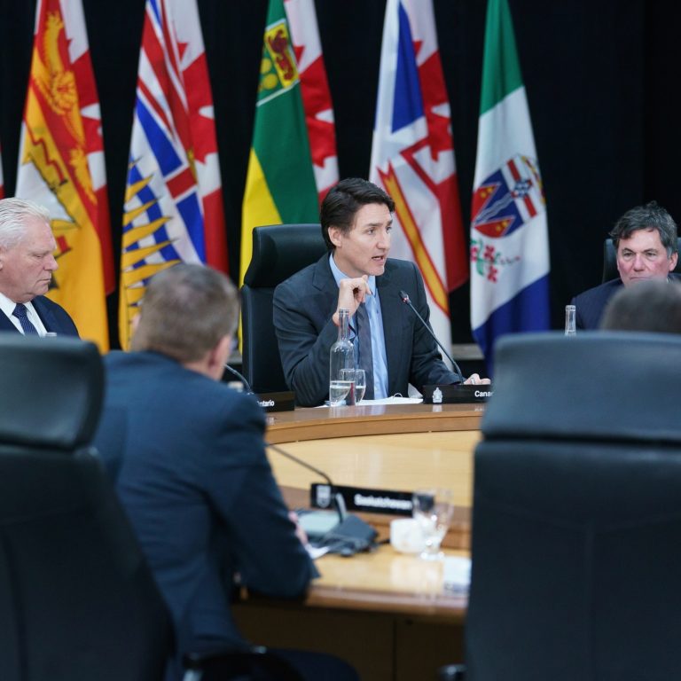 Relações internacionais: Trudeau cria conselho consultivo sobre relações com EUA