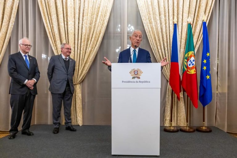 Trump é “ótimo negociador”, Europa tem de responder com firmeza — Marcelo