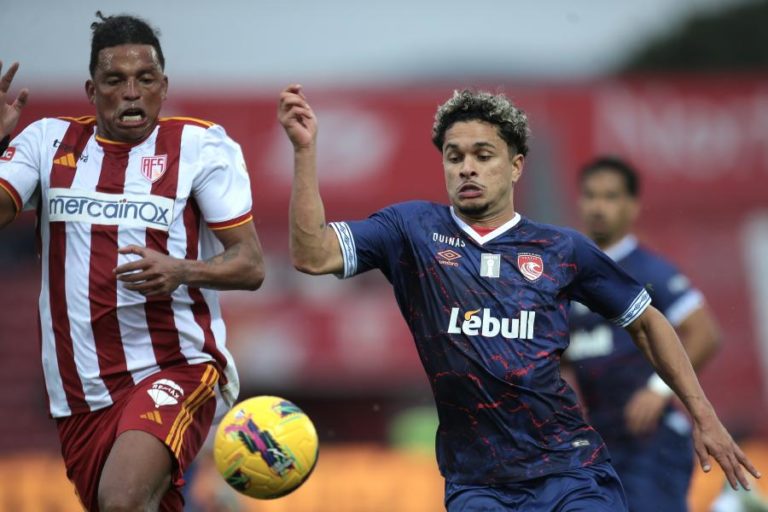 Santa Clara vence na visita ao AVS por 2-1