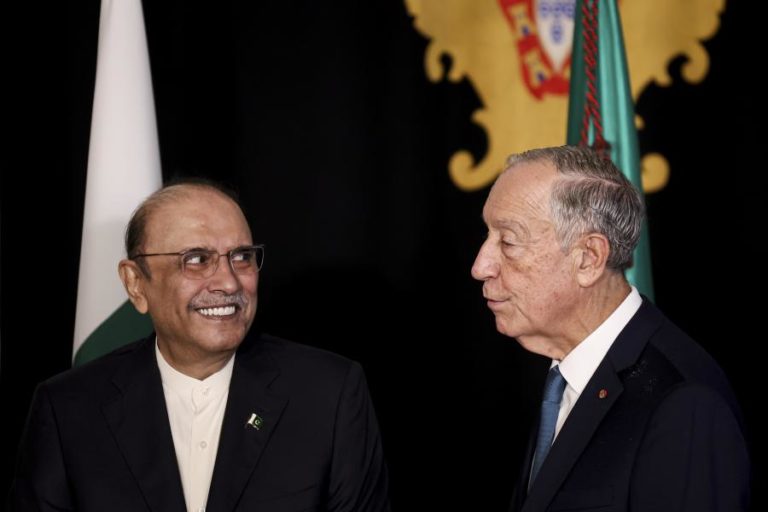Marcelo recebeu Presidente Zardari que o convidou a visitar o Paquistão