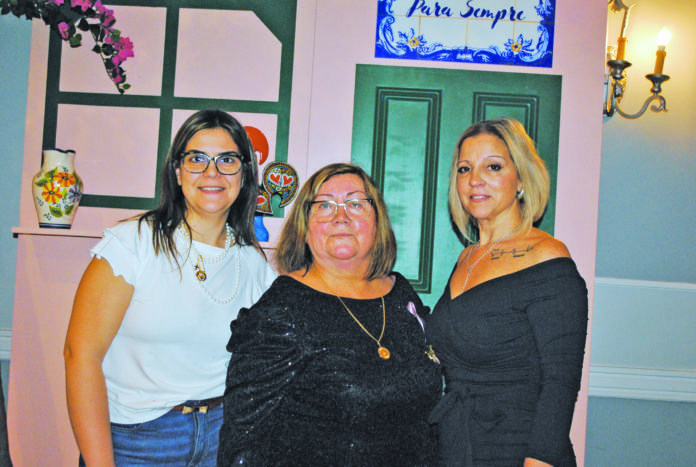 Alcida PAcheco no centro, responsável pela noite das amigas de bramp