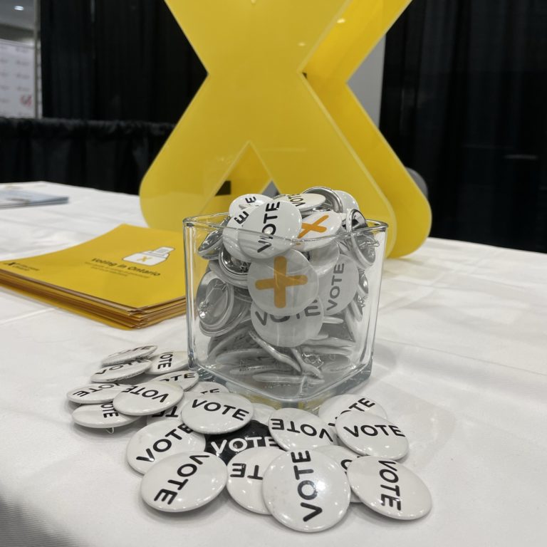 Política: Votação antecipada nas eleições de Ontário já arrancou