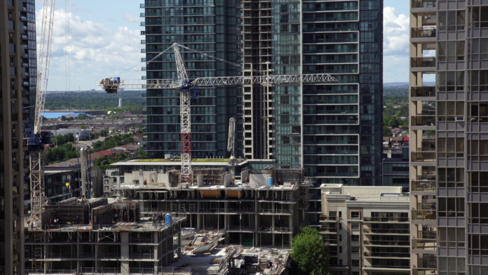 B2-03-VT MISSISSAUGA CRISE HABITAÇAO RS 020425