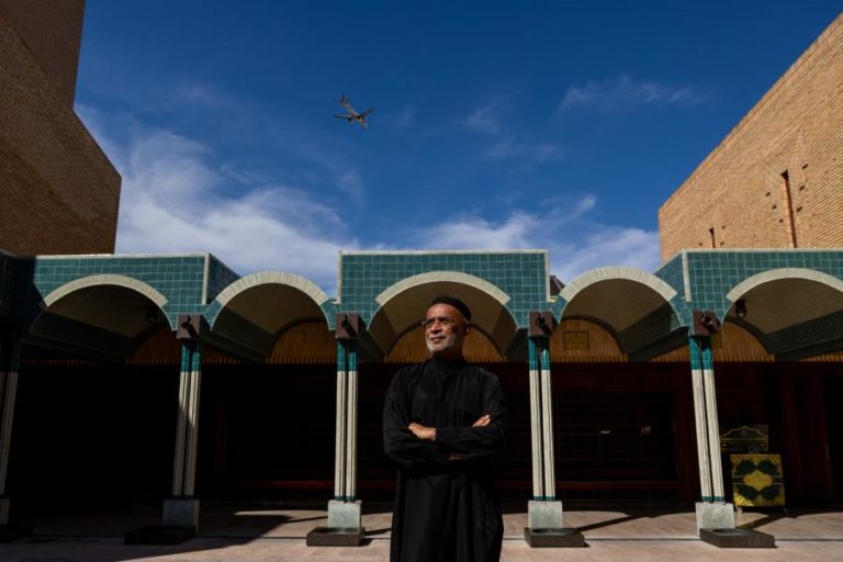 Milhares de muçulmanos preparam-se para celebrar fim do Ramadão