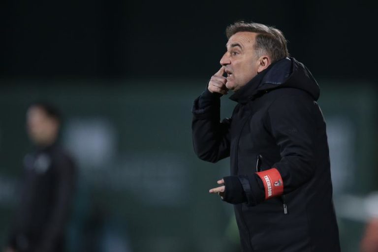 Carvalhal garante Sporting de Braga “olhos nos olhos” para vencer FC Porto