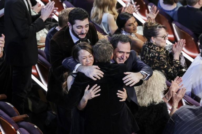“Anora” vence Óscar de Melhor Filme