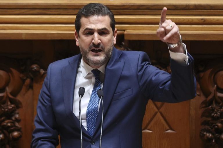 Hugo Soares diz que se houver eleições “PSD apresentará o seu melhor” que é Montenegro