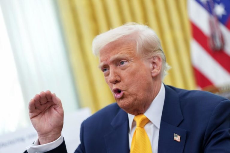 Trump diz ser mais fácil lidar com Putin do que com Zelensky