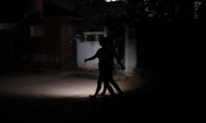 44595301.jpg