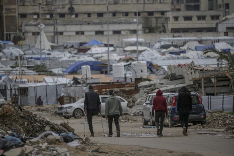ONU reduz temporariamente um terço da sua equipa internacional em Gaza