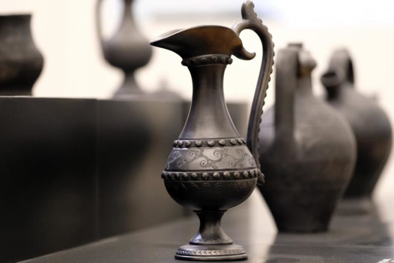 Barro Negro de Molelos em Tondela classificado como património cultural imaterial