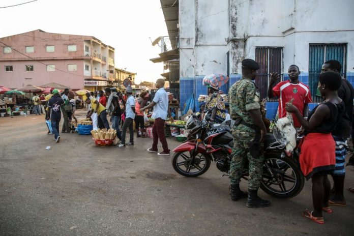 27549613.JPG