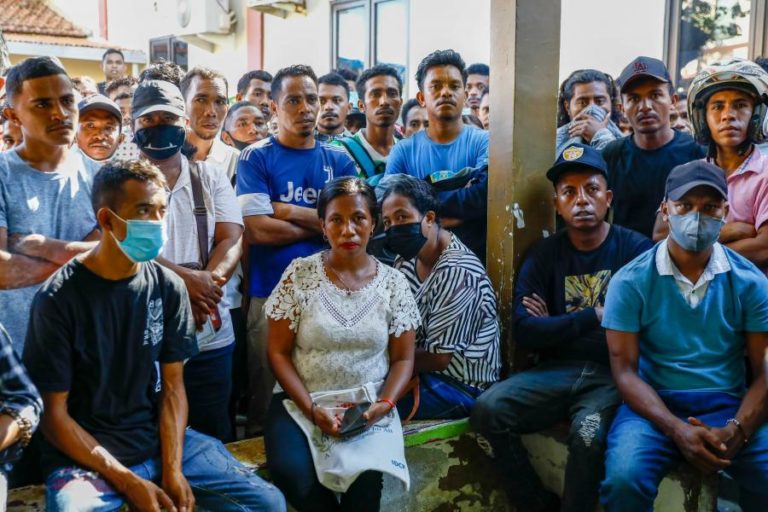 ONG considera que elites informais estão a minar mérito e a excluir juventude de Timor-Leste