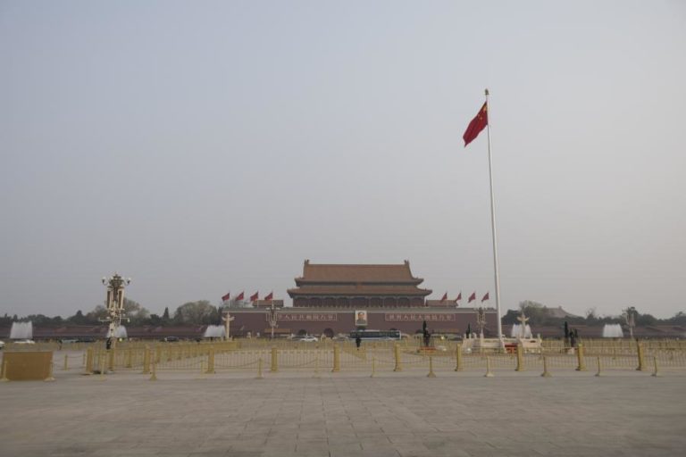 China “não aceitará” que países façam acordos com EUA que a prejudiquem