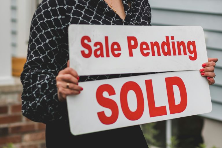 Venda de casas cai 23,1% em março em Toronto e GTA