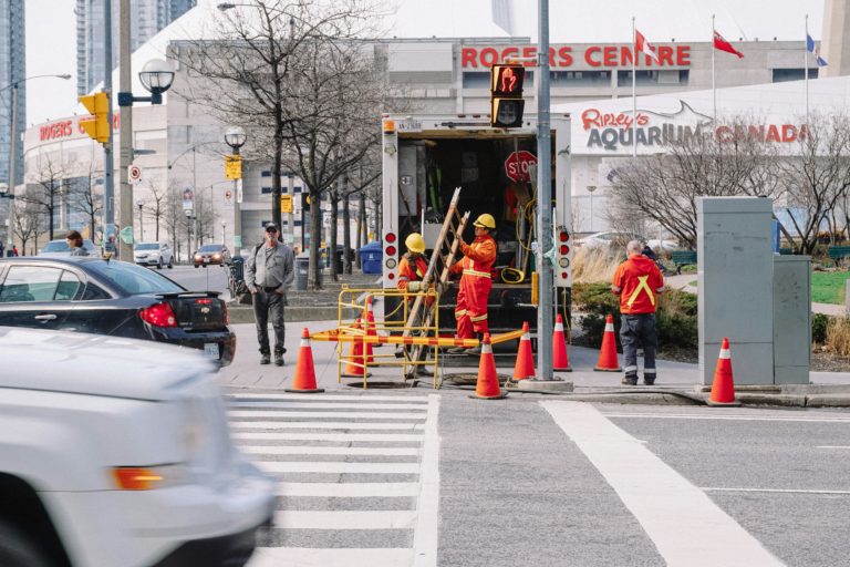 Construção é principal causa do trânsito em Toronto