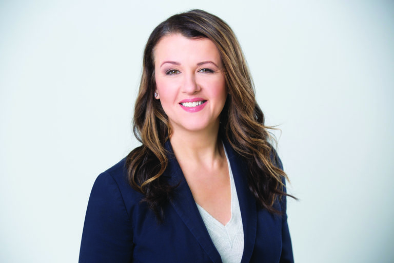 Julie Dzerowicz fala ao CMC sobre a sua recandidatura, os programas que quer manter e o envolvimento dos luso-canadianos