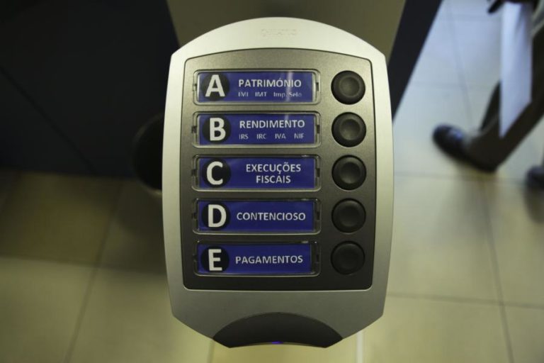 Greve de hoje na função pública pode afetar educação, saúde e fisco