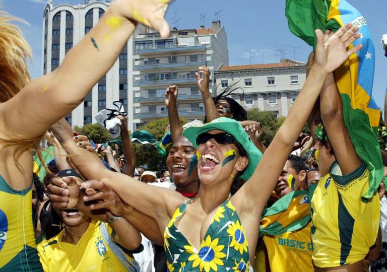 Embaixador do Brasil pediu reunião com secretário de Estado da Presidência sobre deportações