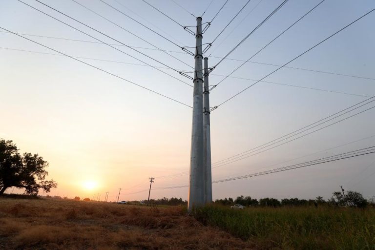 Eurodeputados pedem reforma das redes elétricas da UE após “exemplo de vulnerabilidade” com o apagão