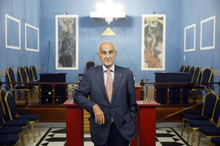 Grande Oriente Lusitano aprova entrada de mulheres na sua maçonaria