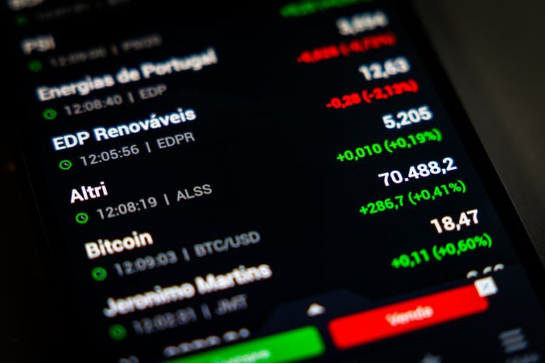 Bolsa de Lisboa encerra em alta segue restante Europa