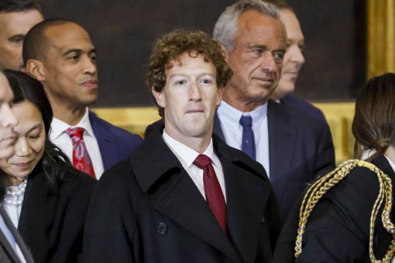 Facebook diz que Meta tem agora 1.000 milhões de utilizadores a usar a sua IA