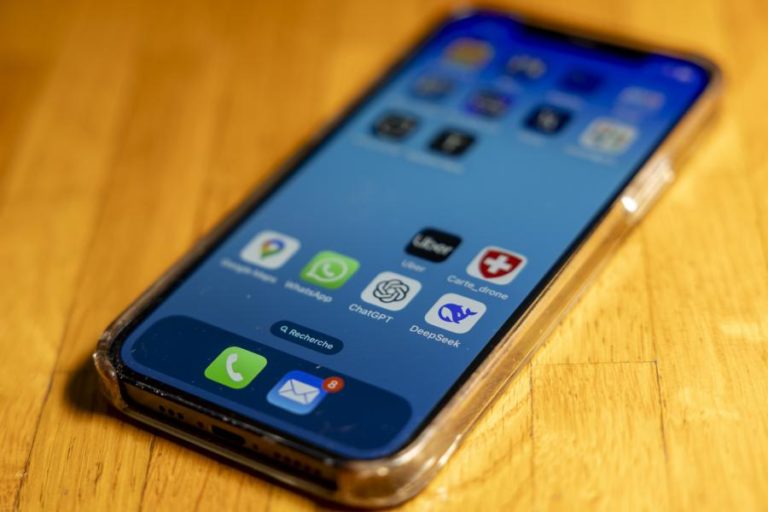 Dona do primeiro modelo IA da China focado no português prepara entrada em bolsa