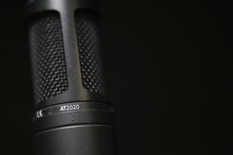 Rádio pública cabo-verdiana esclarece opção editorial após críticas do parlamento