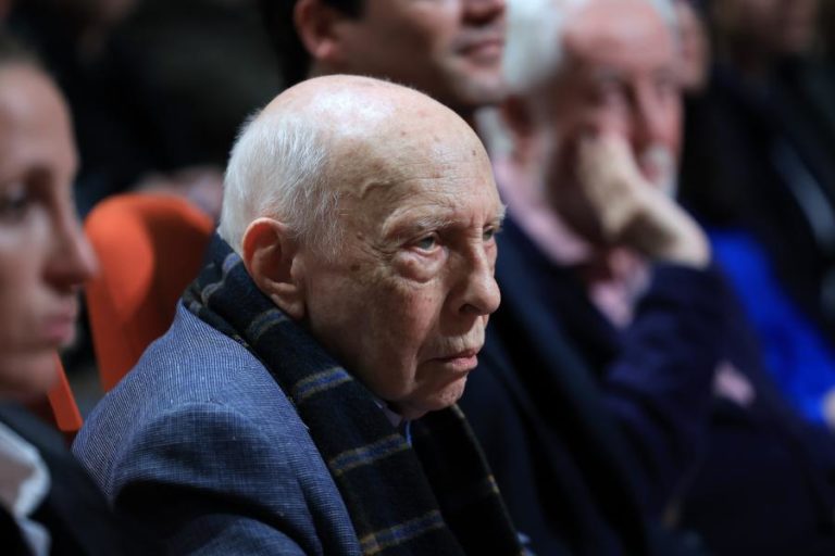 Grande Prémio da Crónica distingue Helder Macedo por livro “Pretextos”