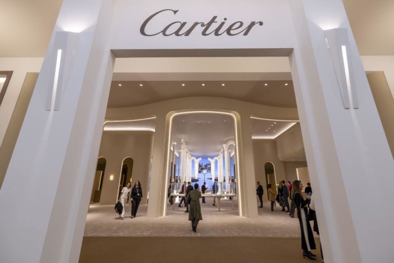 Lisboa é o primeiro ‘hub’ tecnológico da dona da Cartier fora da Suíça e vai contratar