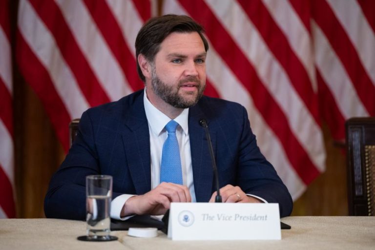 Conflito Índia-Paquistão “não é da conta dos EUA” – Vice-Presidente JD Vance