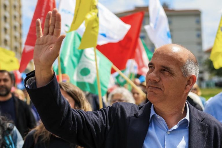 Raimundo acusa Governo de ser o único responsável pela greve na CP