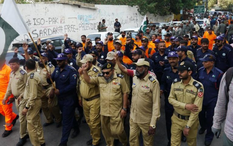 Trump apela à Índia e Paquistão para pararem hostilidades