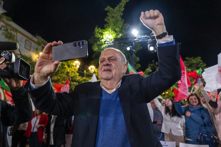 João Soares diz que Pedro Nuno salvou a TAP do “colapso total”