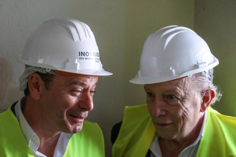 Montenegro fala de “influência partidária” na greve da CP e admite alterações à lei