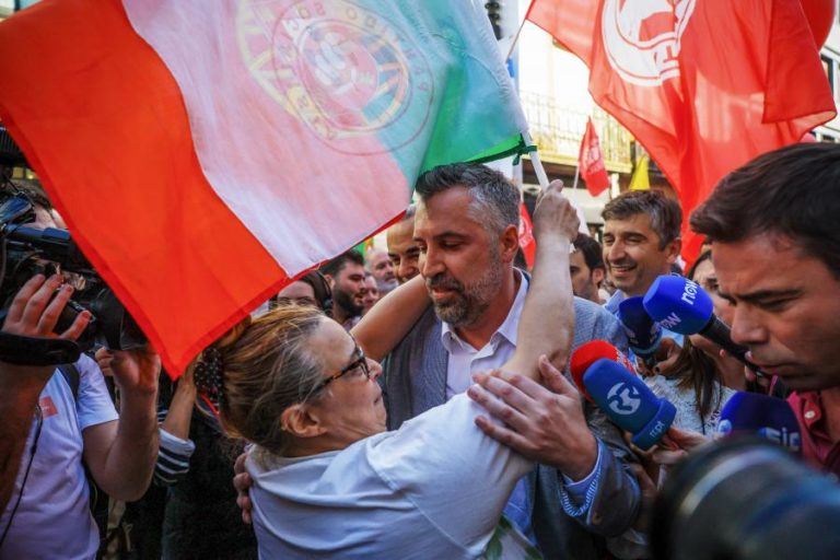 Pedro Nuno canta “vitória” em Santa Catarina e diz que SNS também vai a votos