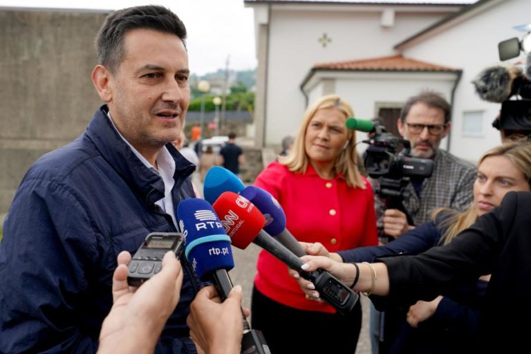 Rui Rocha diz que “turbulência política” reforça importância do voto