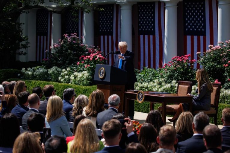 Trump diz que cessar-fogo na Ucrânia começará a ser negociado “imediatamente”