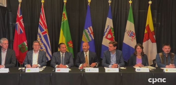 Governo federal e províncias reavaliam estratégias de segurança