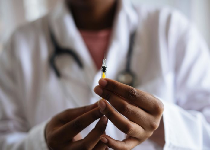 B2-03-VT ESCASSEZ MÉDICOS INQUERITO VACINA RS 052925