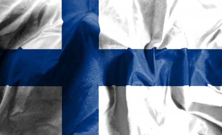 Embaixadora finlandesa em Lisboa nega acusações de assédio